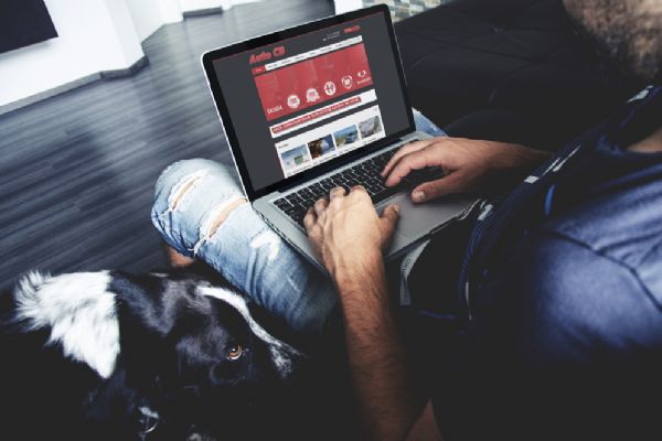 Auto CB má nový responzivní web Auto CB má nový responzivní web